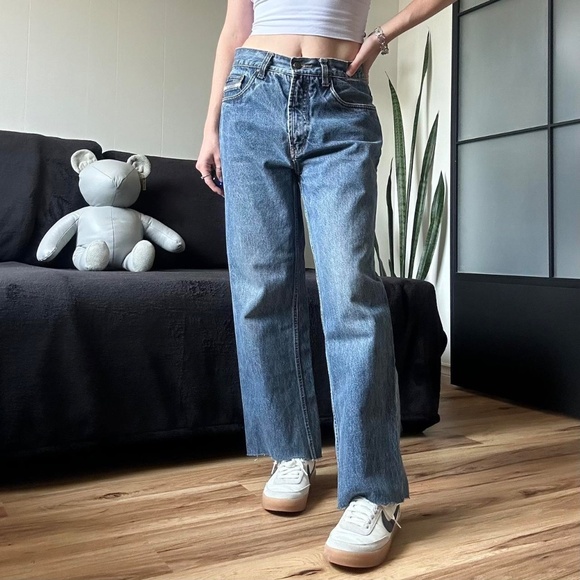 Vintage Eldorado Denim Jeans with Distressed Hem - Picture 7 of 8